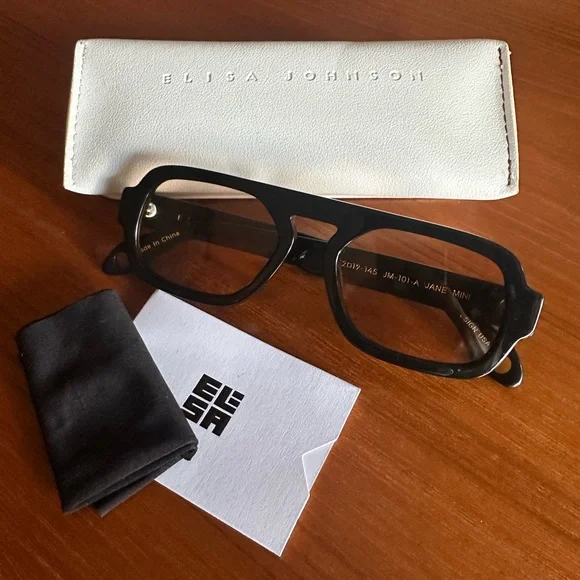 Elisa Johnson Jane mini Black Sunglasses - Picture 1 of 8